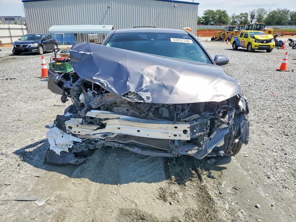 Photo 5 from auction – 2019 TOYOTA CAMRY with VIN 4T1B11HK2KU794010
