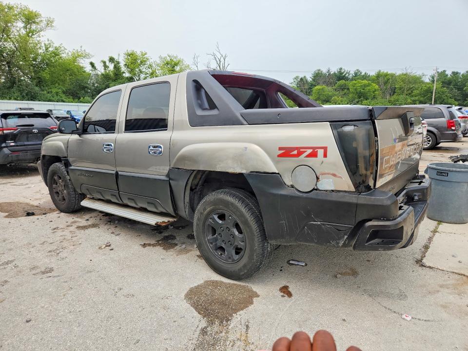 Photo 2 from auction – 2002 CHEVROLET AVALANCHE with VIN 3GNEK13T12G221012