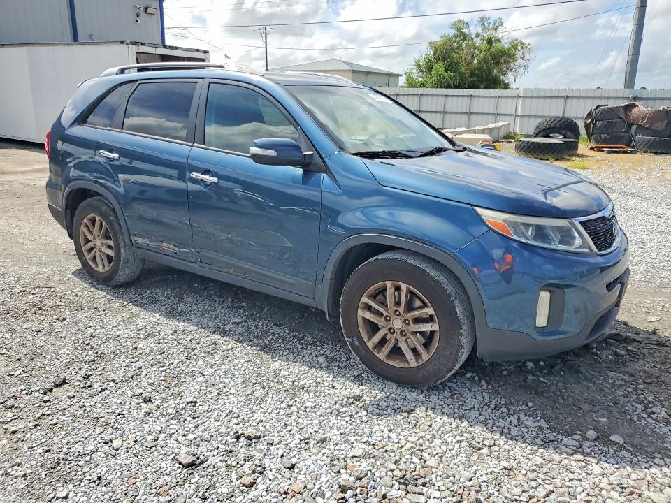 Photo 4 from auction – 2014 KIA SORENTO with VIN 5XYKT3A60EG437535