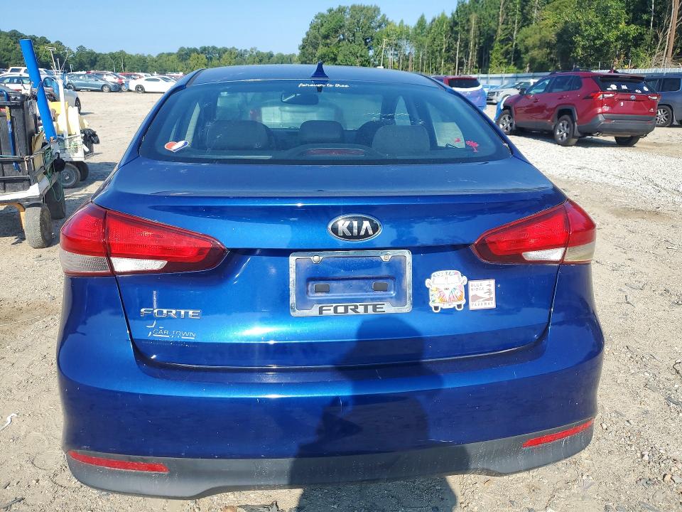 Zdjęcie 6 z aukcji – 2017 KIA FORTE z VIN 3KPFK4A76HE156568