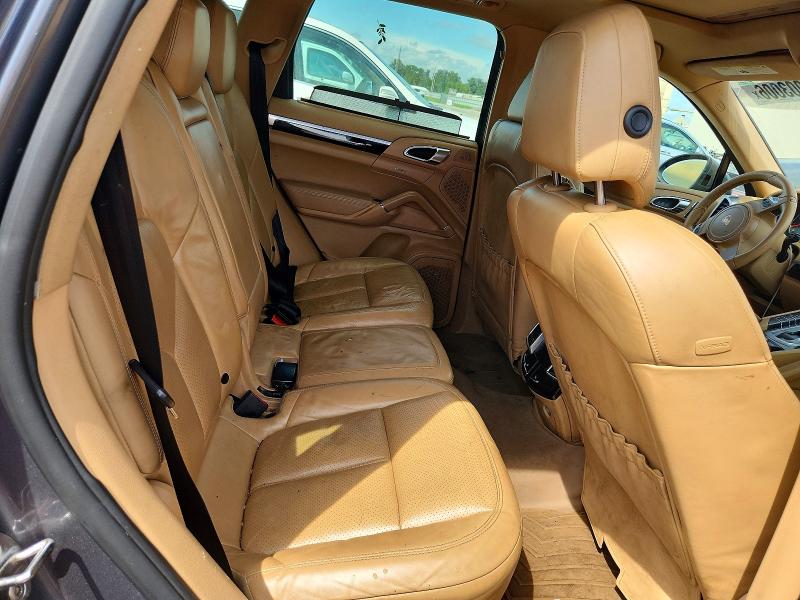 Photo 11 from auction – 2012 PORSCHE CAYENNE with VIN WP1AB2A27CLA44881