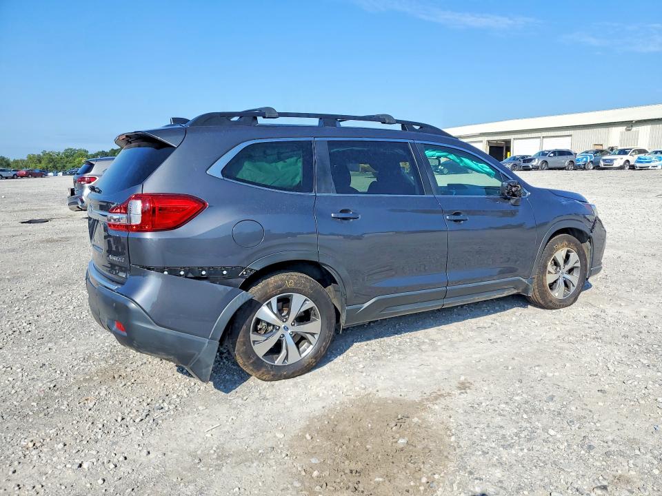 Photo 3 from auction – 2019 SUBARU ASCENT with VIN 4S4WMAFDXK3483945