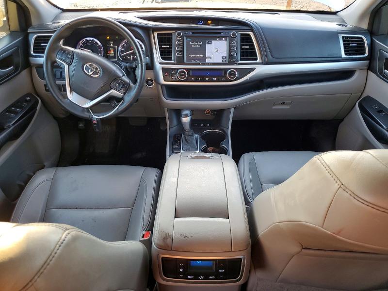 Photo 8 from auction – 2016 TOYOTA HIGHLANDER with VIN 5TDJKRFH6GS278716