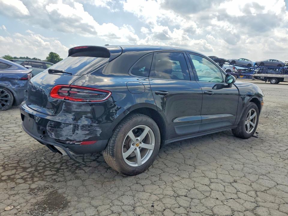 Photo 3 from auction – 2018 PORSCHE MACAN with VIN WP1AA2A51JLB24476