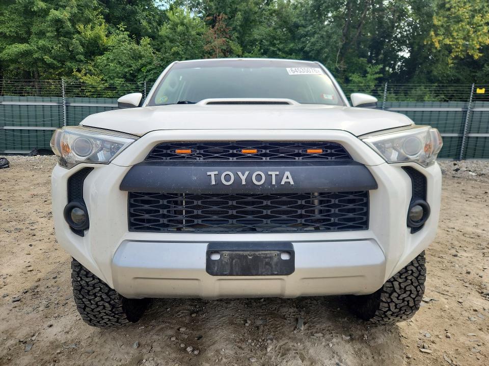 Photo 5 from auction – 2015 TOYOTA 4RUNNER with VIN JTEBU5JR5F5251014