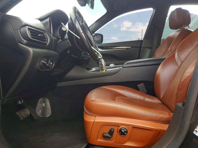 Photo 7 from auction – 2019 MASERATI LEVANTE with VIN ZN661XUA6KX322668