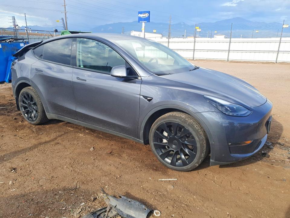 Photo 4 from auction – 2023 TESLA MODEL Y with VIN 7SAYGDEE7PF844710