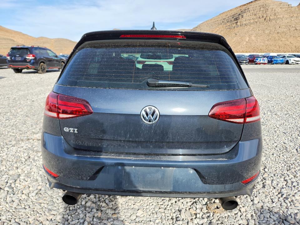 Снимка 6 от търг – 2018 VOLKSWAGEN GTI с VIN 3VW447AU0JM250236