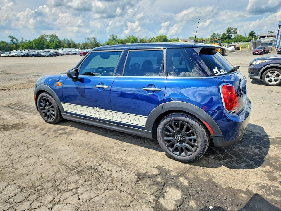 Photo 2 from auction – 2015 MINI COOPER with VIN WMWXS5C57FT832260