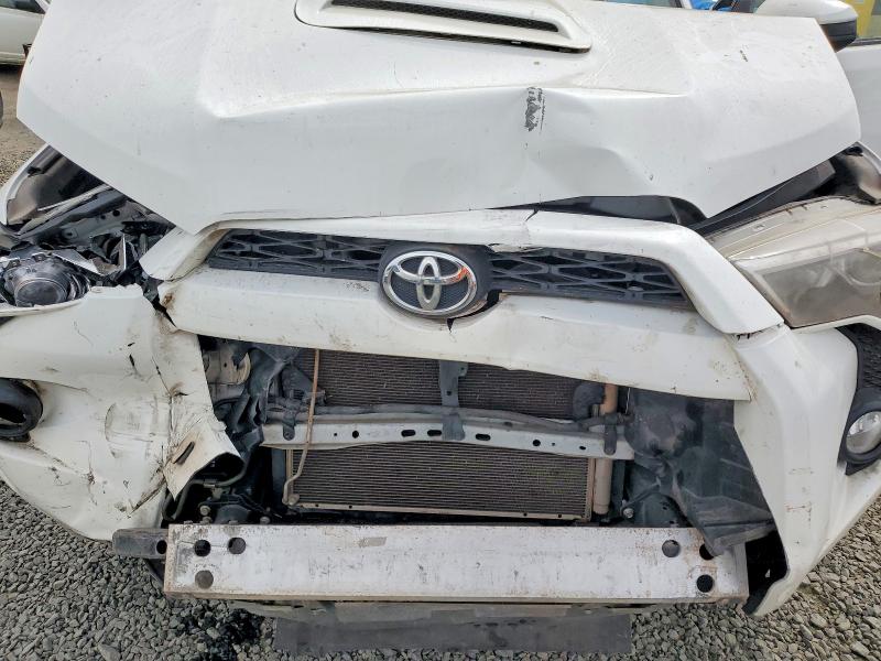 Photo 12 from auction – 2019 TOYOTA 4RUNNER with VIN JTEBU5JR5K5629648