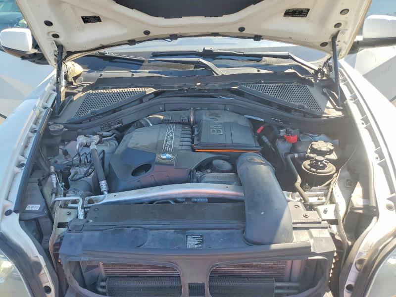 Photo 12 from auction – 2012 BMW X5 with VIN 5UXZV4C53CL765664