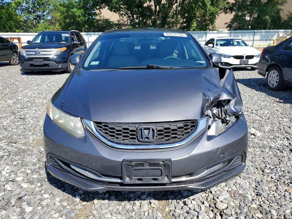 Photo 5 from auction – 2013 HONDA CIVIC with VIN 2HGFB2F51DH576279