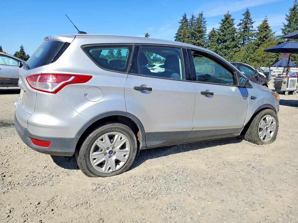 Photo 3 from auction – 2013 FORD ESCAPE with VIN 1FMCU0F76DUA51888