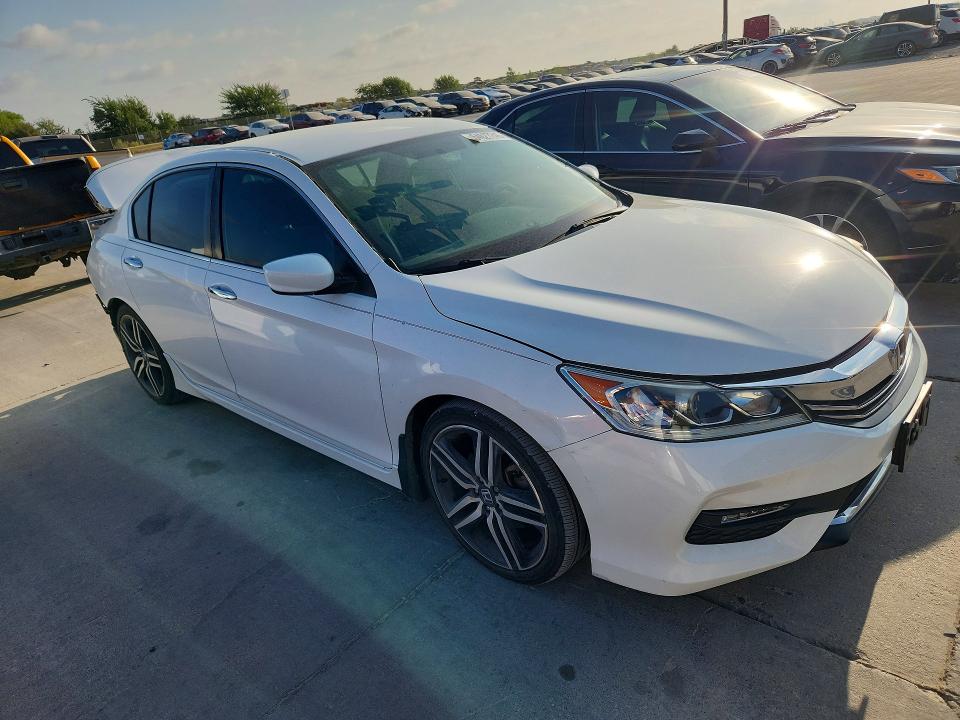 Photo 4 from auction – 2016 HONDA ACCORD with VIN 1HGCR2F56GA202087