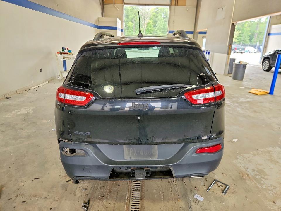 Photo 6 from auction – 2017 JEEP CHEROKEE with VIN 1C4PJMCS5HW634249