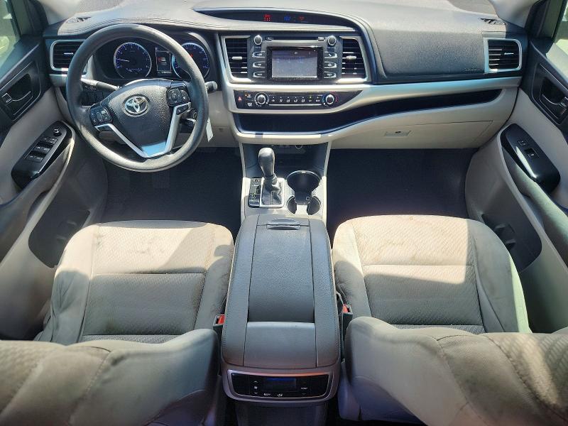 Photo 8 from auction – 2019 TOYOTA HIGHLANDER with VIN 5TDZZRFH8KS295685