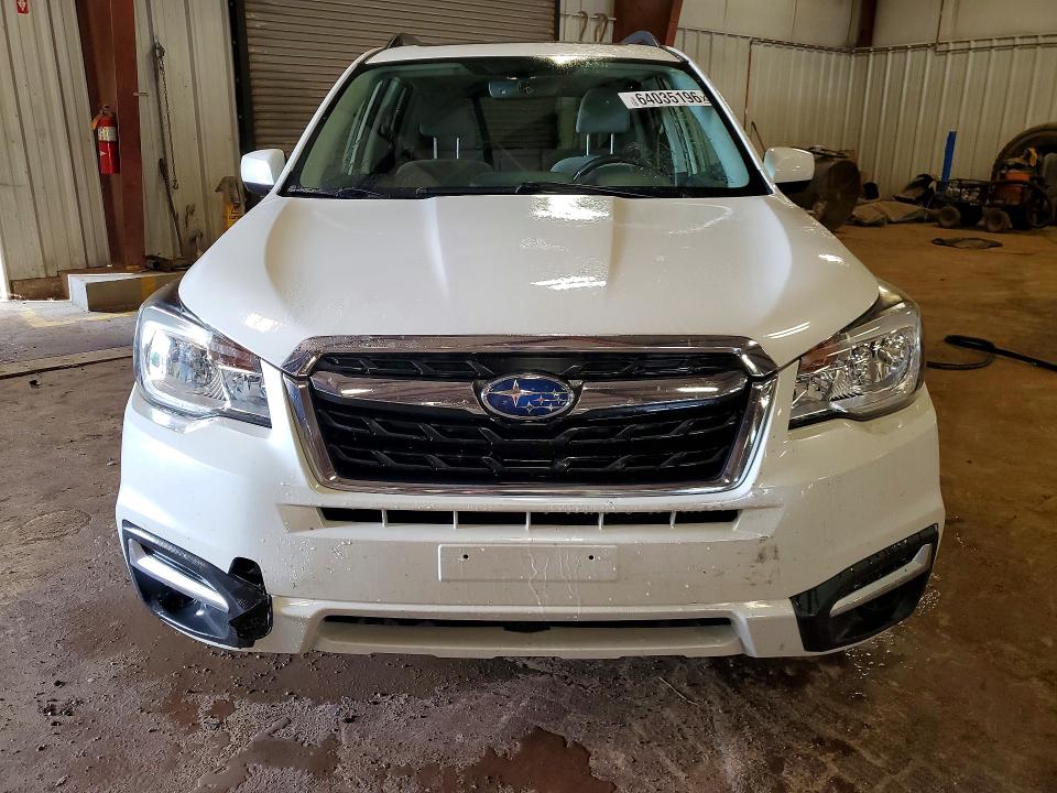 Photo 5 from auction – 2017 SUBARU FORESTER with VIN JF2SJAECXHH546611