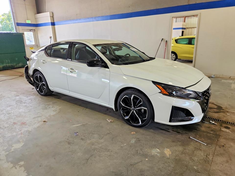 Photo 4 from auction – 2023 NISSAN ALTIMA with VIN 1N4BL4CV2PN379374