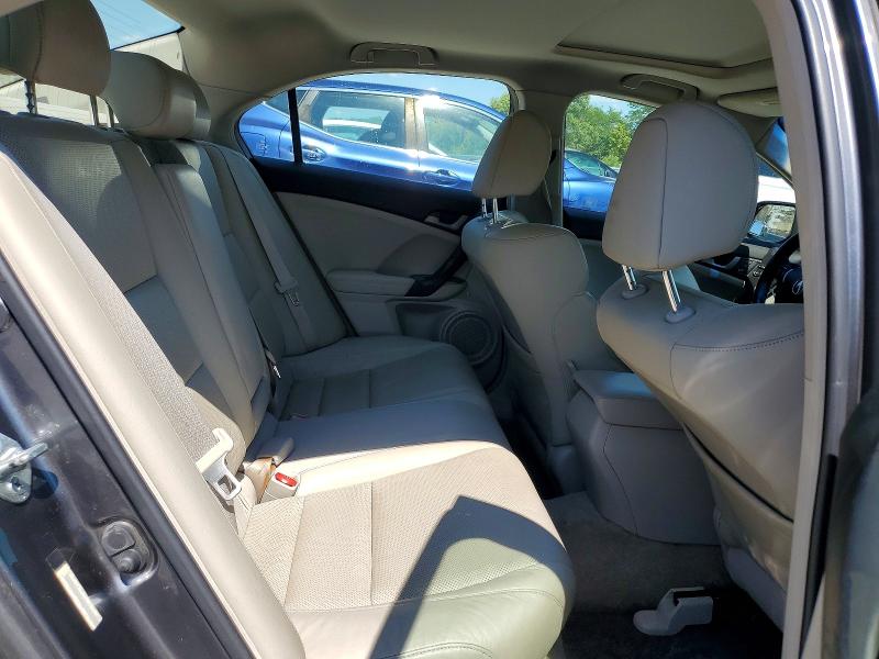 Photo 10 from auction – 2010 ACURA TSX with VIN JH4CU2F62AC035565