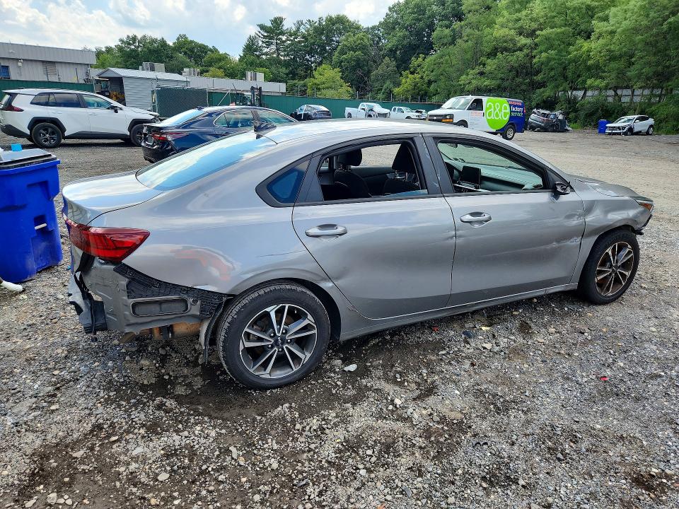 Photo 3 from auction – 2023 KIA FORTE with VIN 3KPF24AD9PE615273