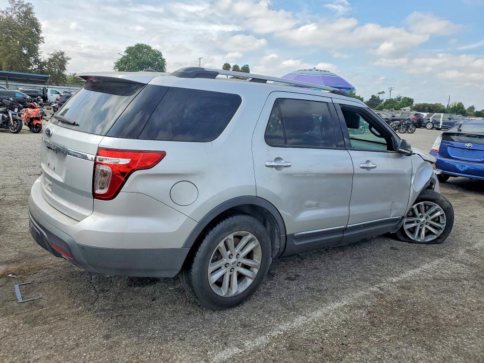 Photo 3 from auction – 2014 FORD EXPLORER with VIN 1FM5K7D82EGA69677