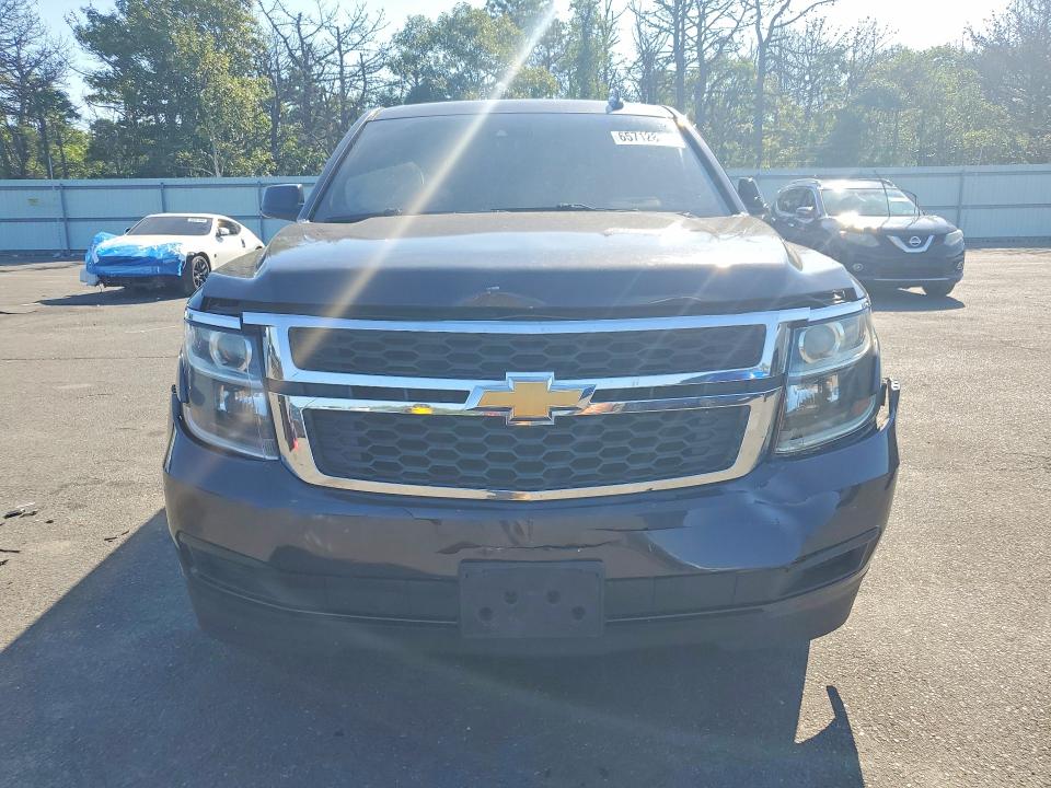 Photo 5 from auction – 2017 CHEVROLET SUBURBAN with VIN 1GNSCHKC0HR200638