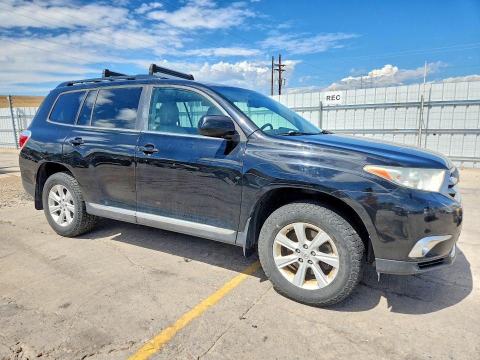 Photo 4 from auction – 2012 TOYOTA HIGHLANDER with VIN 5TDBK3EH0CS174140