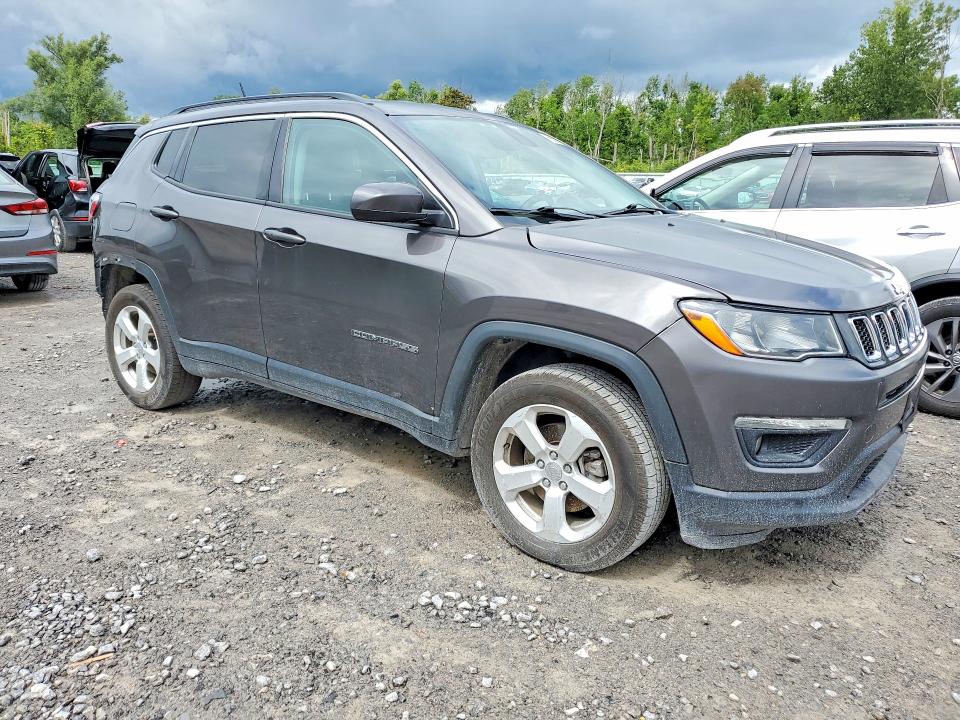 Photo 4 from auction – 2018 JEEP COMPASS with VIN 3C4NJDBB3JT303044