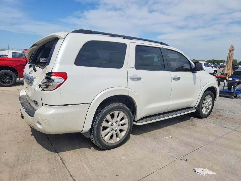 Photo 3 from auction – 2016 TOYOTA SEQUOIA with VIN 5TDYY5G10GS065719