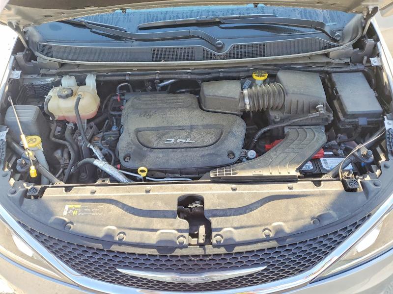 Photo 12 from auction – 2018 CHRYSLER PACIFICA with VIN 2C4RC1BG2JR112255