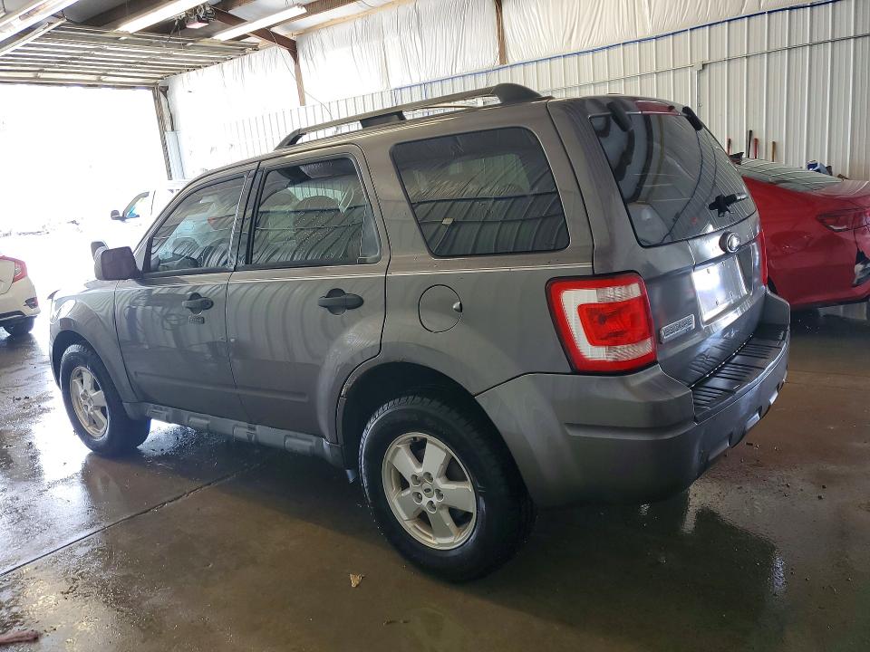 Photo 2 from auction – 2011 FORD ESCAPE with VIN 1FMCU0DG1BKB30087