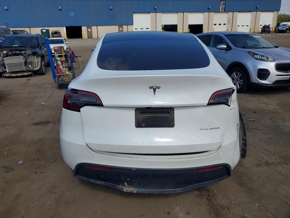 Photo 6 from auction – 2023 TESLA MODEL Y with VIN 7SAYGDEE6PF810757