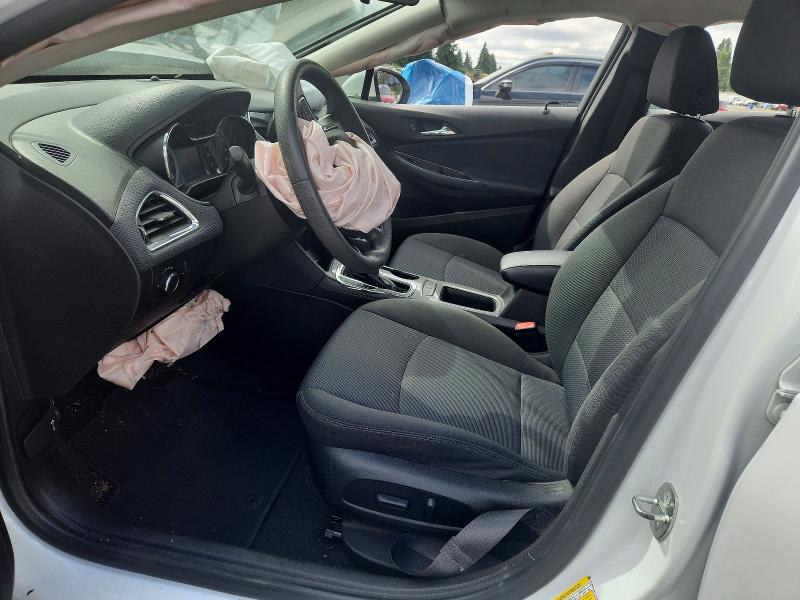 Photo 7 from auction – 2018 CHEVROLET CRUZE with VIN 1G1BE5SM1J7209028