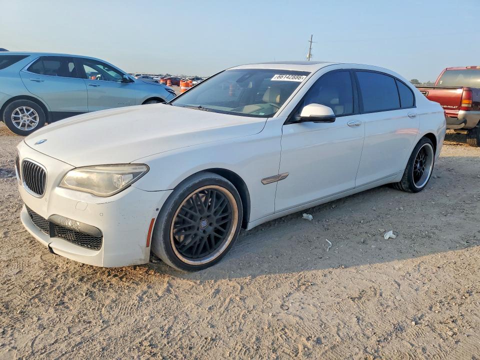2015 BMW 750 - Търг №66142886