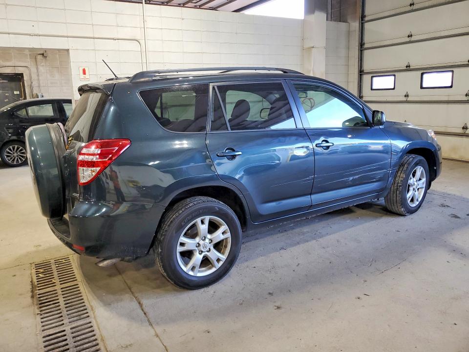 Photo 3 from auction – 2011 TOYOTA RAV4 with VIN 2T3BF4DV0BW102952