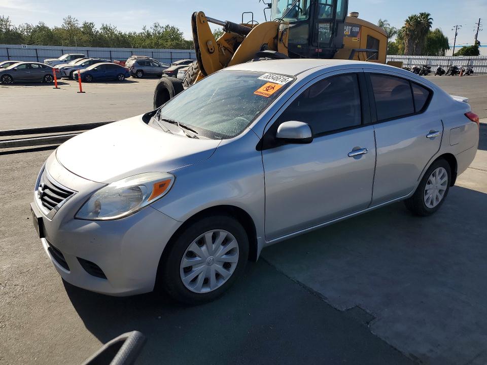 NISSAN VERSA 2013 z numerem VIN 3N1CN7AP3DL891805 - Zdjęcie z aukcji