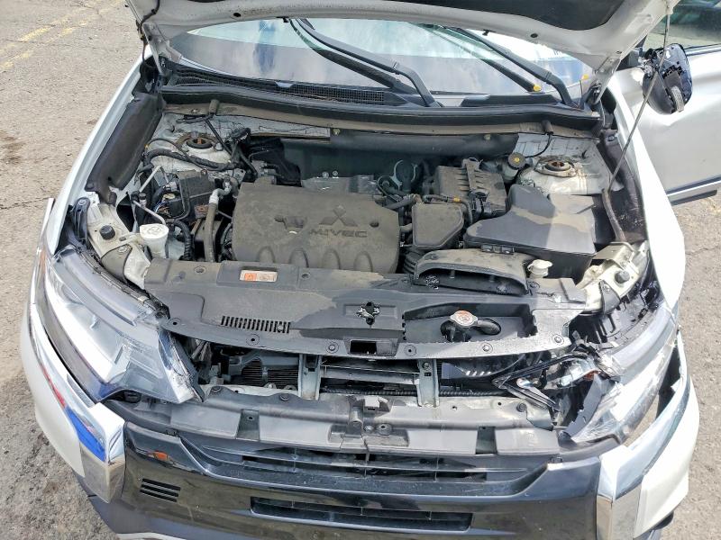 Photo 12 from auction – 2020 MITSUBISHI OUTLANDER with VIN JA4AZ3A35LZ031095