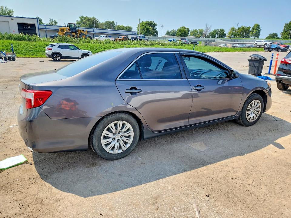 Photo 3 from auction – 2014 TOYOTA CAMRY with VIN 4T1BF1FK7EU851195