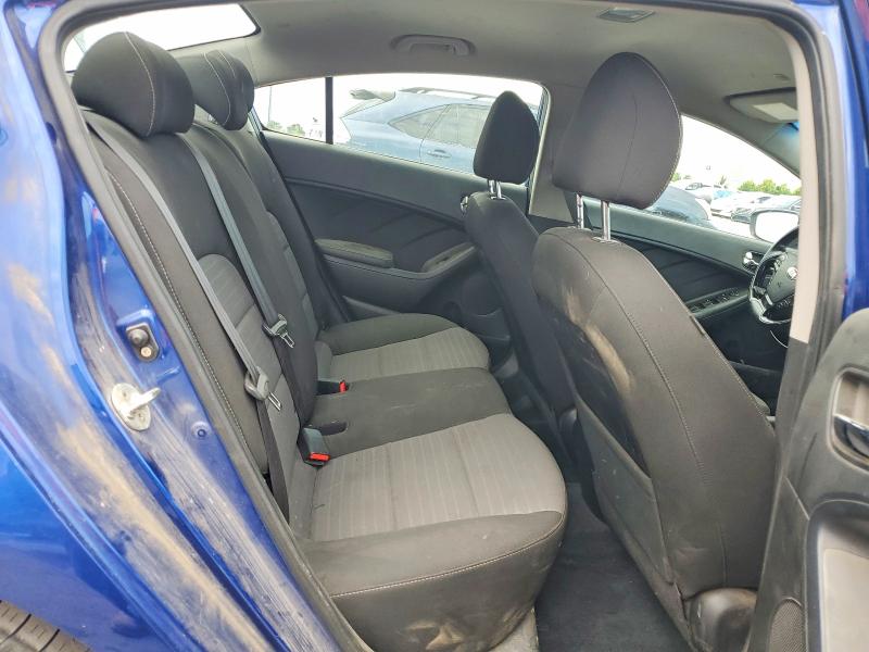 Zdjęcie 10 z aukcji – 2018 KIA FORTE z VIN 3KPFL4A71JE186743