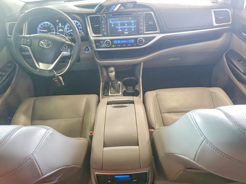 Photo 8 from auction – 2015 TOYOTA HIGHLANDER with VIN 5TDDKRFH8FS149565