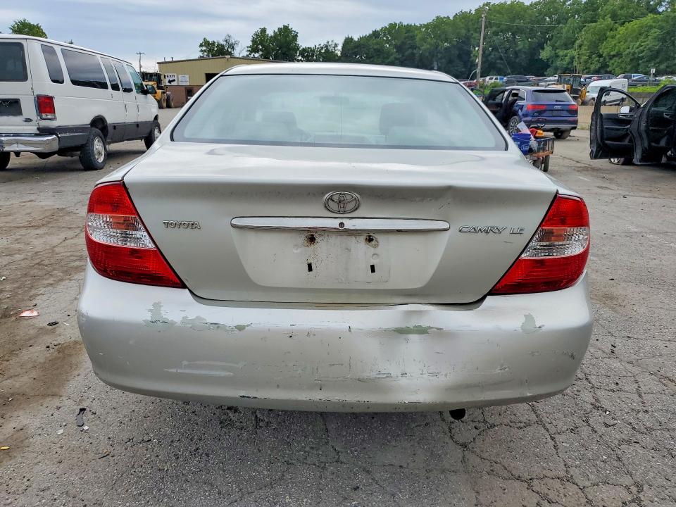 Photo 6 from auction – 2002 TOYOTA CAMRY with VIN 4T1BE32K02U055713