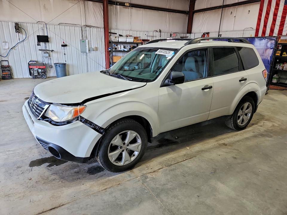 SUBARU FORESTER 2011 с VIN JF2SHABC2BH734143 - Фото с аукциона