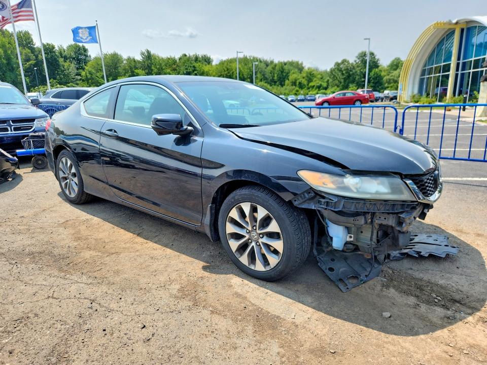 Photo 4 from auction – 2013 HONDA ACCORD with VIN 1HGCT1B83DA017695