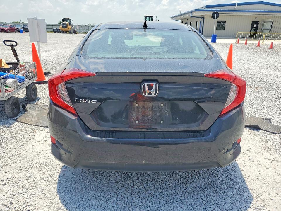 Photo 6 from auction – 2018 HONDA CIVIC with VIN 19XFC1F39JE200876