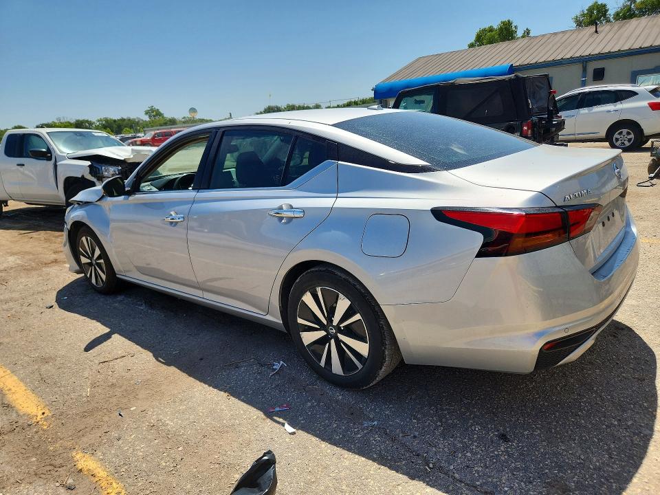 Photo 2 from auction – 2020 NISSAN ALTIMA with VIN 1N4BL4EV7LC136551