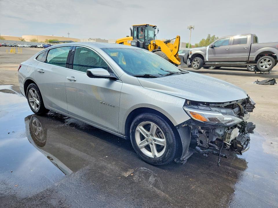Photo 4 from auction – 2022 CHEVROLET MALIBU with VIN 1G1ZD5ST5NF177141
