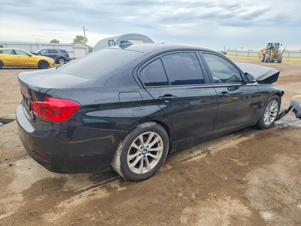 Photo 3 from auction – 2016 BMW 320 with VIN WBA8A3C53GK552113