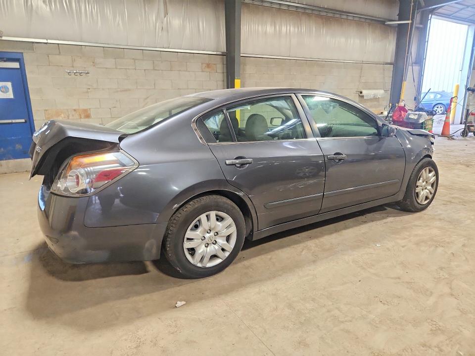 Photo 3 from auction – 2010 NISSAN ALTIMA with VIN 1N4AL2AP9AN477930