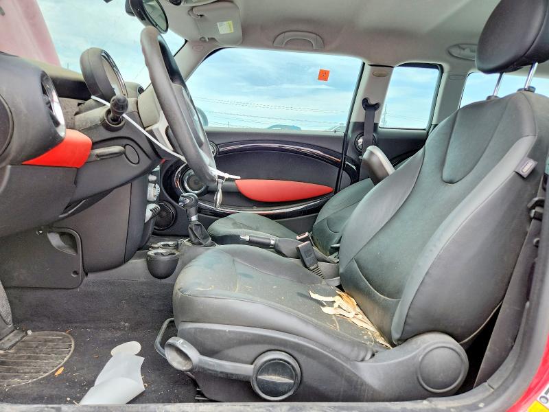 Photo 7 from auction – 2008 MINI COOPER with VIN WMWML33568TN67905