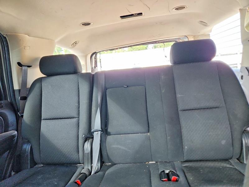 Photo 10 from auction – 2010 CHEVROLET TAHOE with VIN 1GNUKAE0XAR229526
